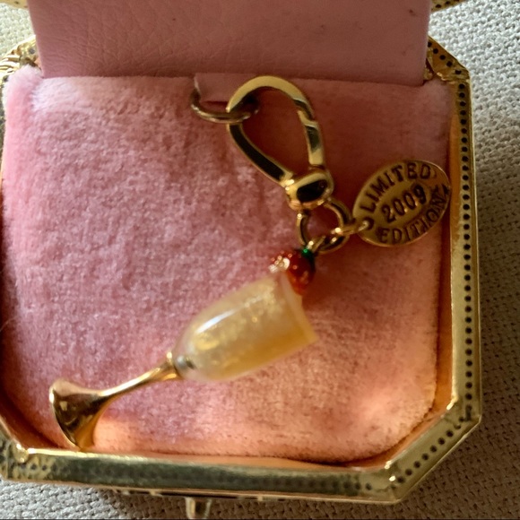 NEW Boxed Limited Edition Juicy Couture Champagne 🥂 Charm - Picture 3 of 10